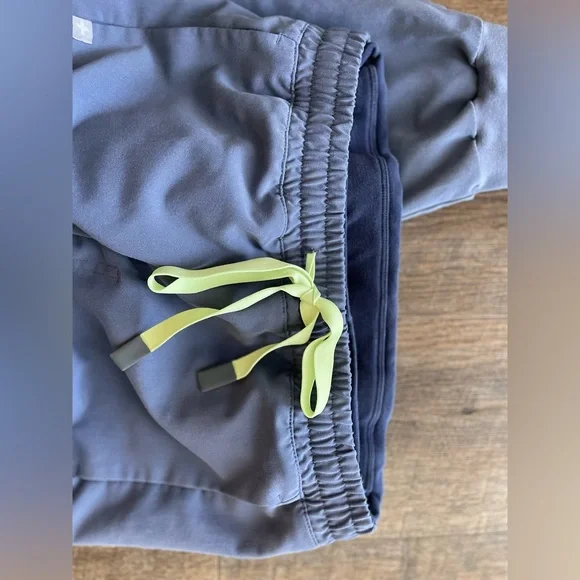 Figs Mari joggers - Picture 4 of 7